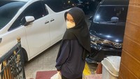 <p>Kini sering tampil dengan memakai hijab, gaya terbaru Sienna putri Ben Kasyafani semakin menjadi sorotan publik. Penampilan Sienna disebut-sebut merupakan perpaduan kedua Bundanya, nih.<em> "Muka marsyanda gaya nesya,"</em> ucap akun @yis**ayu. (Foto: Instagram @nesyanabila)</p>