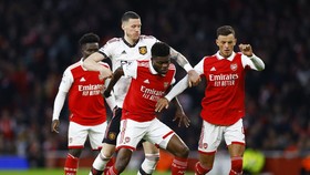 Piers Morgan Ejek MU Kalah dan Dapat Striker 'Sosis Austria'