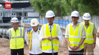img-title VIDEO: Jokowi Tinjau Proyek Sodetan Kali Ciliwung-KBT