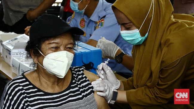 Konfirmasi positif Covid-19 bertambah 248 kasus pada hari ini, Kamis (2/1). Total kasus Covid-19 sejak awal pandemi hingga kini mencapai 6.730.537 kasus.
