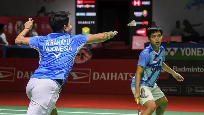 Ganda putri Indonesia Apriyani Rahayu/Siti Fadia Silva Ramadhanti berhasil lolos ke babak delapan besar Indonesia Masters 2023.