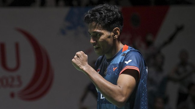 Chico Aura Dwi Wardoyo lolos ke semifinal Indonesia Masters 2023 setelah mengalahkan Brian Yang lewat permainan dua gim 21-16, 21-15.