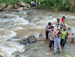 Wanita Tewas Telanjang Terlihat Sempat Ngamen Bareng Pria di Sukabumi