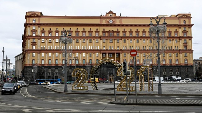 Mantan pejabat intelijen Rusia (FSB) mengungkapkan banyak anggota agen itu yang merasa putus asa karena ambisi Vladimir Putin memenangkan perang di Ukraina.