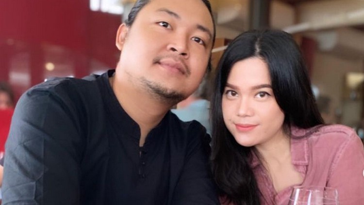 Sinta Nurmansyah, viral semenjak lipsync Keong Racun. Sinta Nurmansyah, viral semenjak lipsync Keong Racun.
