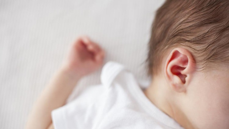 Telinga Anak Bayi Bau Tidak Sedap: Kenali Ciri dan Penyebab Infeksi Kuping Telinga Anak Bayi Bau Tidak Sedap: Kenali Ciri dan Penyebab Infeksi Kuping