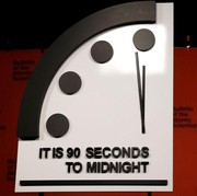Jam Kiamat Buatan Einstein dan Oppenheimer Tunjukan 90 Detik Menuju Bumi Hancur, Apa Maksudnya?