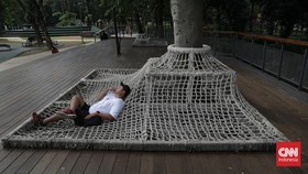 FOTO: Tebet Eco Park, Taman Kota Favorit Warga Jakarta