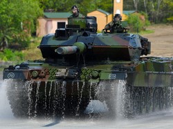 Tank Amerika dan Jerman Dikerahkan ke Ukraina, Putin Kelabakan?