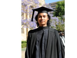 Top! Dosen Ini Buka Yayasan untuk Bantu Anak di Desa Belajar Bahasa Inggris