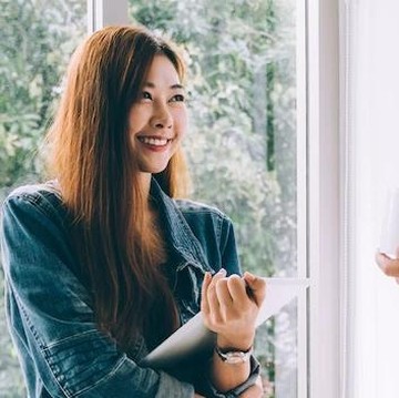 5 Tanda Seseorang Sangat Cerdas, Meski Berusaha Disembunyikan