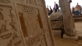 Turis ke Mesir Bisa Lihat Pintu Misterius 'Portal Menuju Alam Baka'