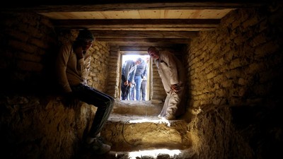 FOTO: Mumi 4.300 Tahun Ditemukan di Mesir, Diduga Pecahkan Rekor