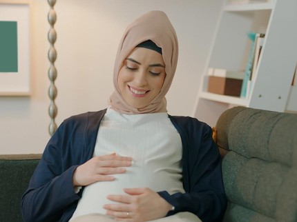 Gerakan Janin Berkurang saat Puasa, Normalkah?