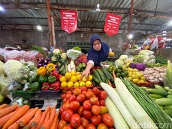 Pasar Kebayoran Lama Ada Sejak 1850, Ini Keramaiannya Sekarang