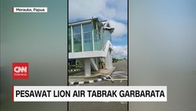VIDEO: Pesawat Lion Air Tabrak Garbarata