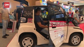 img-title VIDEO: Penjualan Otomotif 2022 Tembus 1 Juta Unit