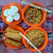 Cuma Modal Indomie Goreng! Simak Resep Mie Bangladesh yang Populer di Warkop Medan