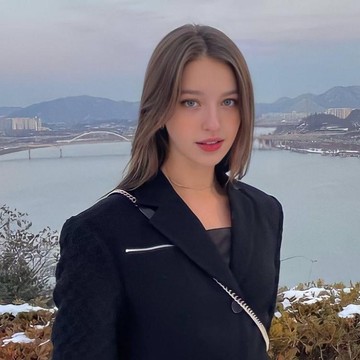 img-title Dikenal 'Gudangnya' para Model Ternama di Dunia, Ternyata Ini 6 Rahasia Kecantikan dari Perempuan Rusia!