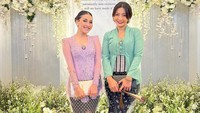 7 Potret Ayu Ting Ting & Hesti Purwadinata Hadiri Akad Nikah Kiky Saputri, Anggun Berkebaya