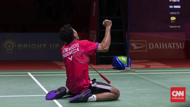 Perjuangan Chico Aura Dwi Wardoyo lolos ke final Indonesia Masters 2023 patut diacungi jempol lantaran mampu melewati rintangan berat Angus Ng Ka Long.