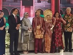 Ganjar dan Anies Bertemu di Nikahan Kiky Saputri, Makan Semeja