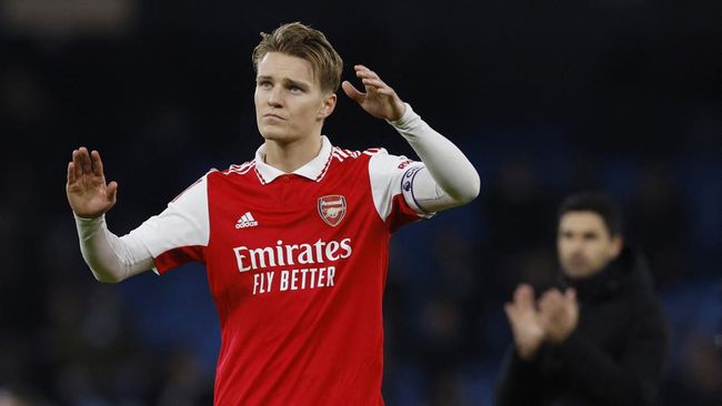 Arsenal Kalah dari Man City, Odegaard Damprat Lokonga