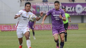 Bus Persis Dilempar Batu Suporter Persita Usai Laga