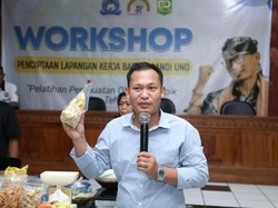 Relawan Sandiaga Gelar Pelatihan Bikin Keripik di Kabupaten Bandung