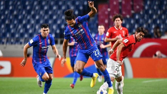 Laga Dihentikan karena Pemain Baku Pukul, JDT-Levski Saling Tuduh Johor Darul Ta'zim dan Levski Sofia saling tuduh usai laga di Jebel Ali Football Centre, Dubai, Uni Emirat Arab, dihentikan keributan antarpemain, Sabtu (28/1).