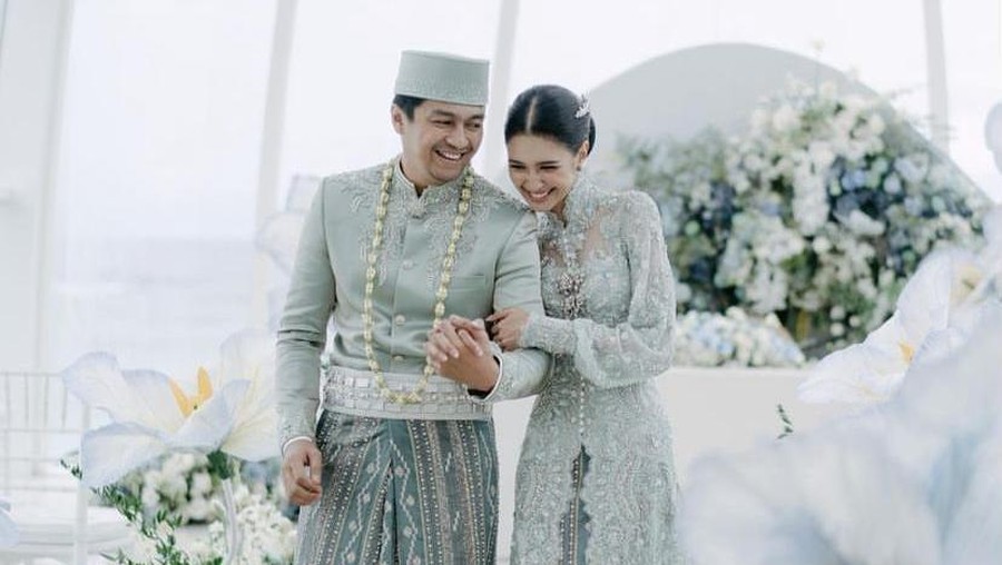 Mikha Tambayong dan Deva Mahenra