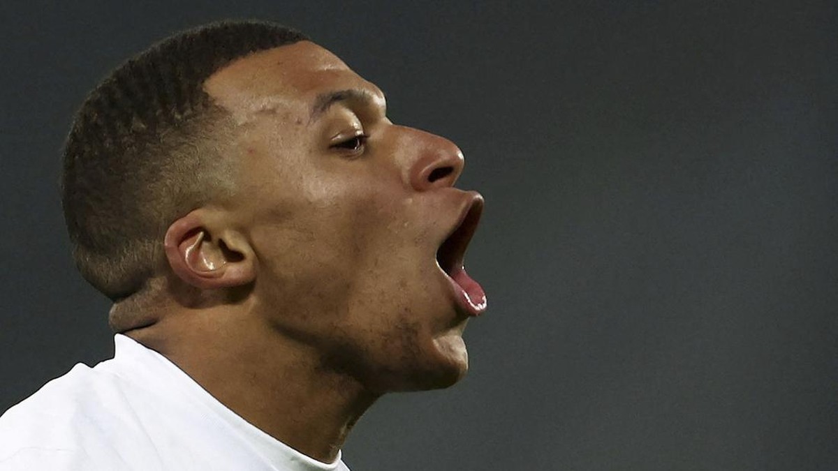 SMASHOT: Selebrasi Mbappe dan Tendangan Kungfu Haaland