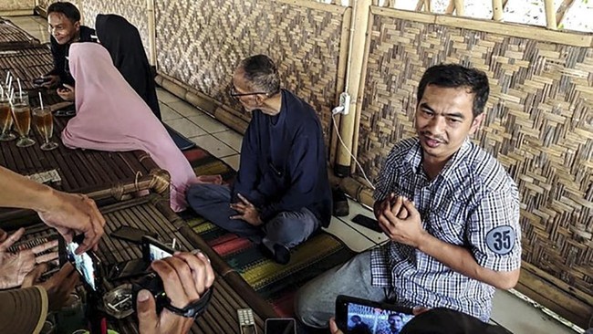 Kasus kecelakaan lantas melibatkan rombongan mobil polisi yang menewaskan Silvi, mahasiswi di Cianjur, masih menyisakan sejumlah polemik