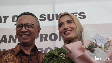 img-title Sempat Ingin Menyerah, Arzeti Bilbina Akhirnya Berhasil Raih Gelar Doktor