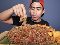 Gokil! Tanboy Kun Masak dan Mukbang 1 Kg Wagyu A5 seharga Rp 4 Juta