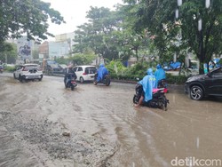 Jalan Hertasning-Aroepala Rusak, PU Makassar Mau Perbaiki-Terkendala Wewenang