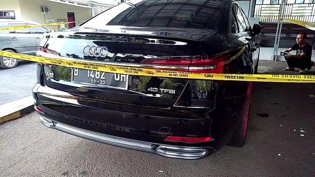 Polisi menyebut sosok Nur yang menumpang mobil Audi A6 saat kecelakaan maut di Cianjur, memang punya hubungan istimewa dengan Kompol D.