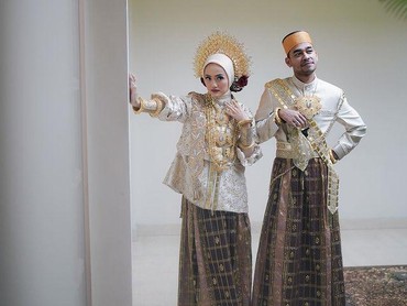 img-title 7 Momen Bahagia Pernikahan Wafda Eks Kesha Ratuliu & Dokter Cantik