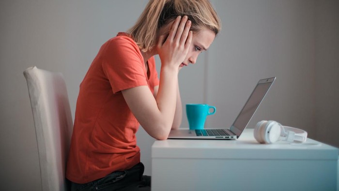 Pelecehan seksual adalah ciri-ciri perundungan di kantor