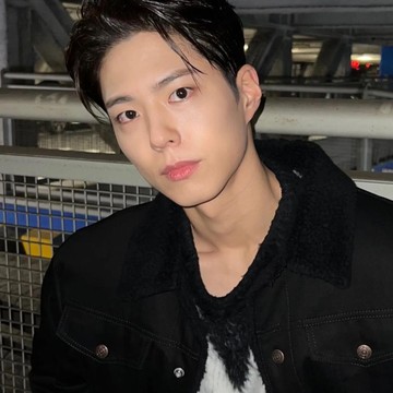 img-title Park Bo Gum Resmi Bergabung ke Agensi Baru, The Black Label