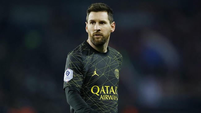 Menteri Pariwisata Arab Saudi, Ahmed Al Khateeb, menyambut dengan senang hati bintang sepak bola Argentina, Lionel Messi sebagai duta pariwisata.
