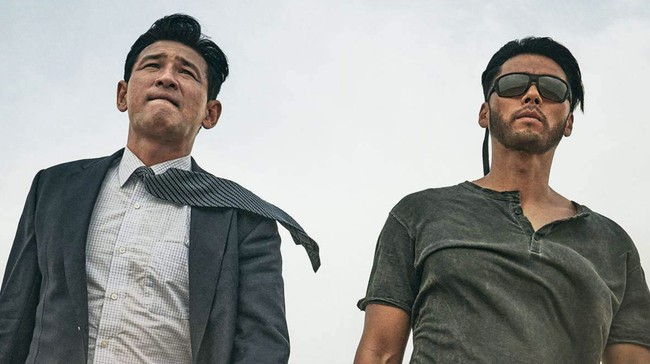 Review Film: The Point Men Review film The Point Men: produksi megah serta aksi memukau Hwang Jung-min dan Hyun Bin gagal diimbangi dengan eksekusi plot yang berkesan.