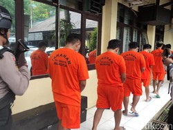 7 Orang Jadi Tersangka Demo Rusuh di Kantor Arema FC