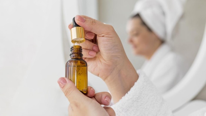 Gunakan Retinol/ Foto: Freepik.com/ freepik