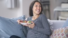 MAKANAN PENCEGAH PREEKLAMSIA: SALMON HINGGA WORTEL