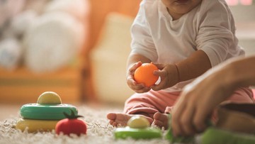 MANFAAT JARANG MEMBELIKAN MAINAN KEPADA ANAK