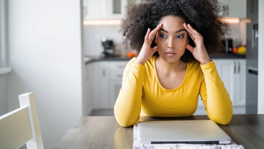 Kebanyakan Merenung? Ini 5 Cara Mengatasi Overthinking