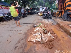 Warga Berharap Proyek Jalan Seribu Galian di Jaksel Ini Segera Rampung