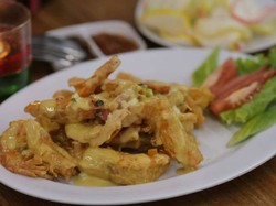 Mantap! Di 5 Restoran Ini Bisa Makan Siang Live Seafood yang Segar