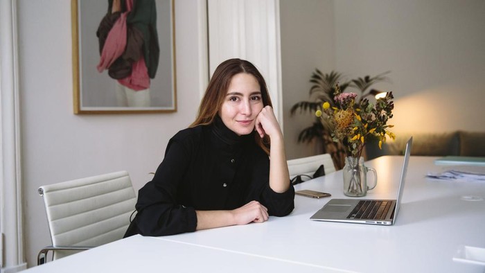 Bukan Langsung Tidur! Ternyata Ini 5 Rutinitas Malam Hari yang Sering Dilakukan Orang-orang Cerdas, Mau Sontek?